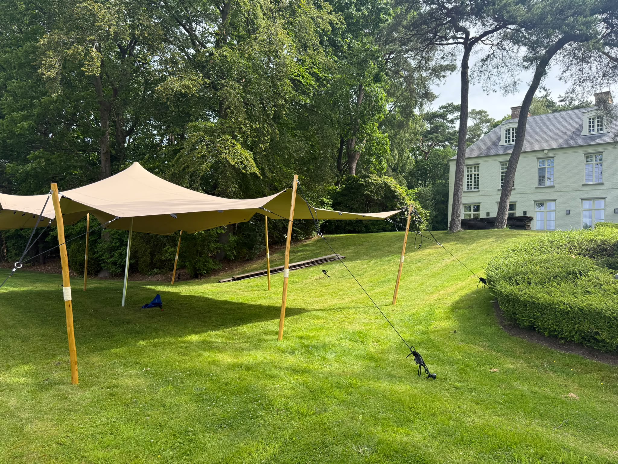 Stretchtent gebruikt voor een bedrijfsfeest